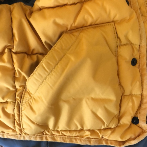 BABY GAP yellow unisex toddler puffy vest - Picture 16 of 16